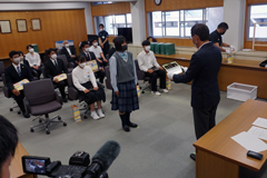 �����s�����X�|�[�c�ܕ\����